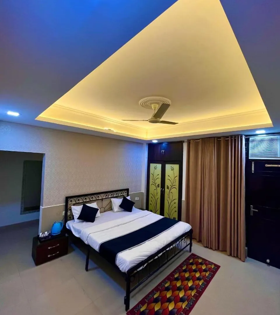 Hotel Al Taj Homestay Agra India
